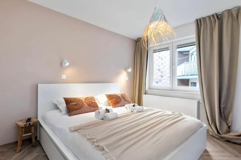 Michelle - Recent Gerenoveerd Stijlvol Appartement Oostende Ngoại thất bức ảnh